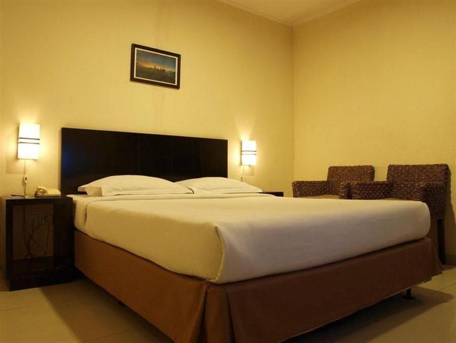 Jatinangor Hotel & Restaurant Cileunyi Exterior photo